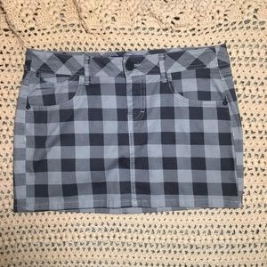 Miley Cyrus Max Azria plaid mini skirt grey 11
